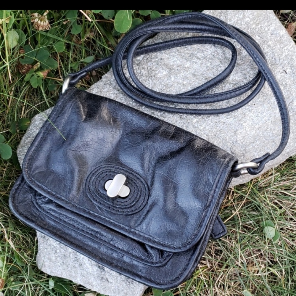 EUC Fossil Small Black Leather Travel Crossbody